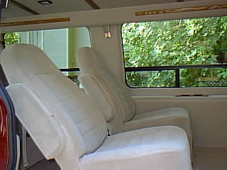 seat2.jpg (18253 bytes)